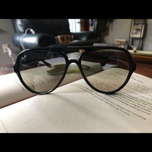 Men’s Ray•Ban sunglasses  Cats 5000